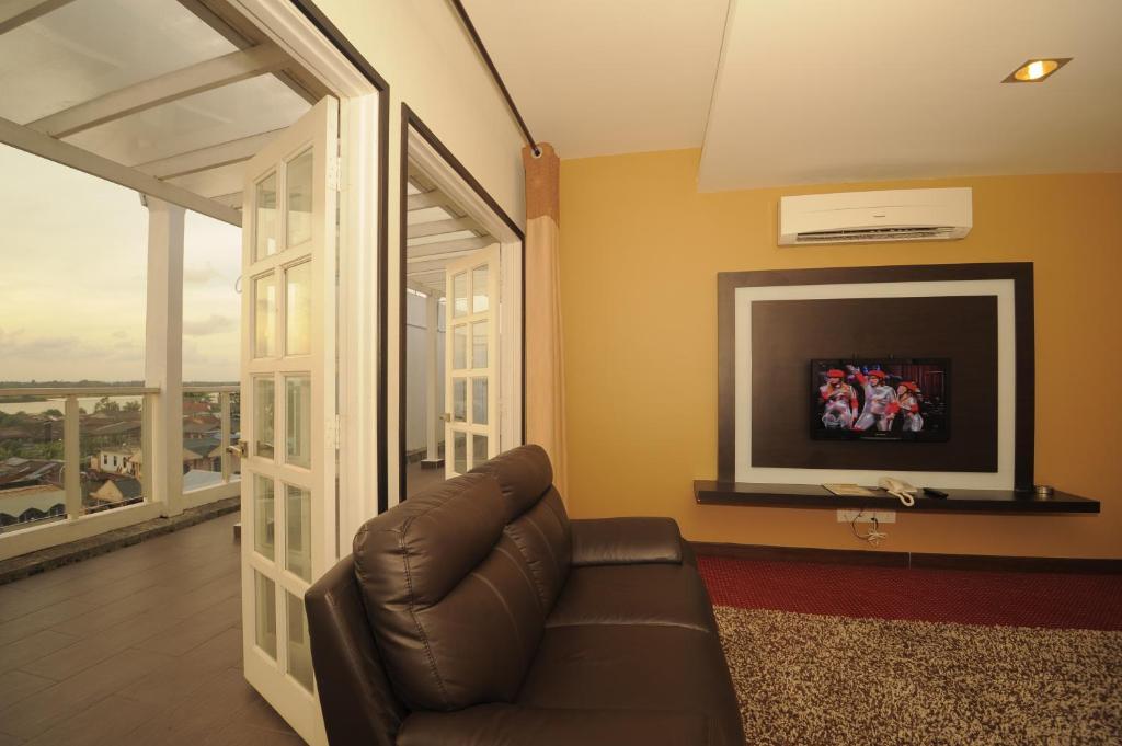 Khalifa Suites Hotel & Apartment Кота-Бару Экстерьер фото